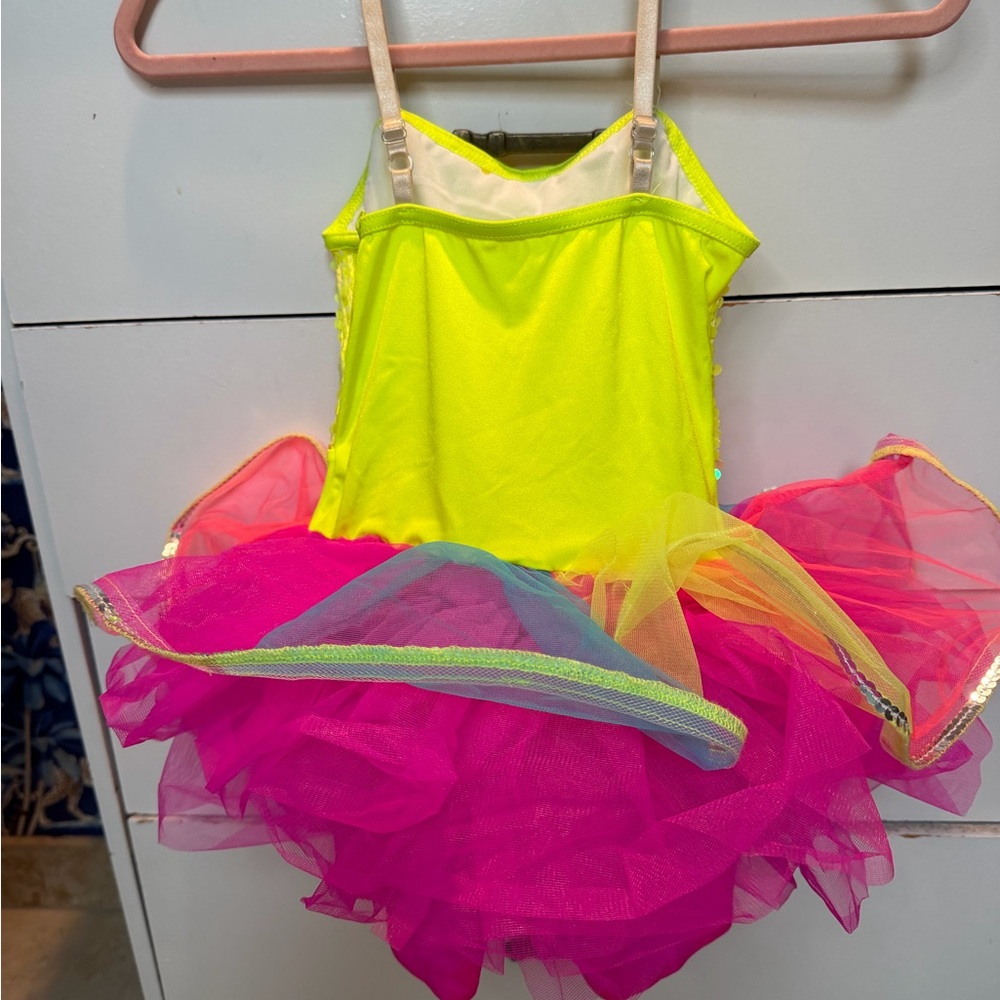 Weissman Little girl dance costume Ages 4-6 - Picture 3 of 5